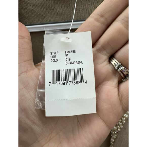 Bloomingdales Womens Cardigan Size Medium Champagne Cashmere Embellished NWT - Picture 6 of 12